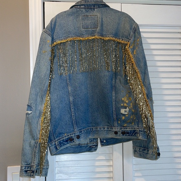 Hand beaded levi’s denim jacket - Picture 7 of 8